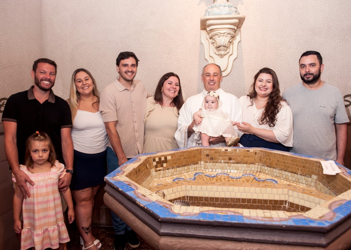 Sacramento do Batismo das crianças na celebração da Apresentação do Senhor de 2025, na Catedral de Caxias do Sul
