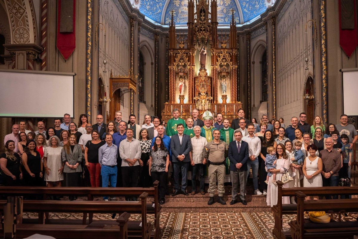 Catedral Diocesana sedia Missa em ação de graças pelos 58 anos da Universidade de Caxias do Sul