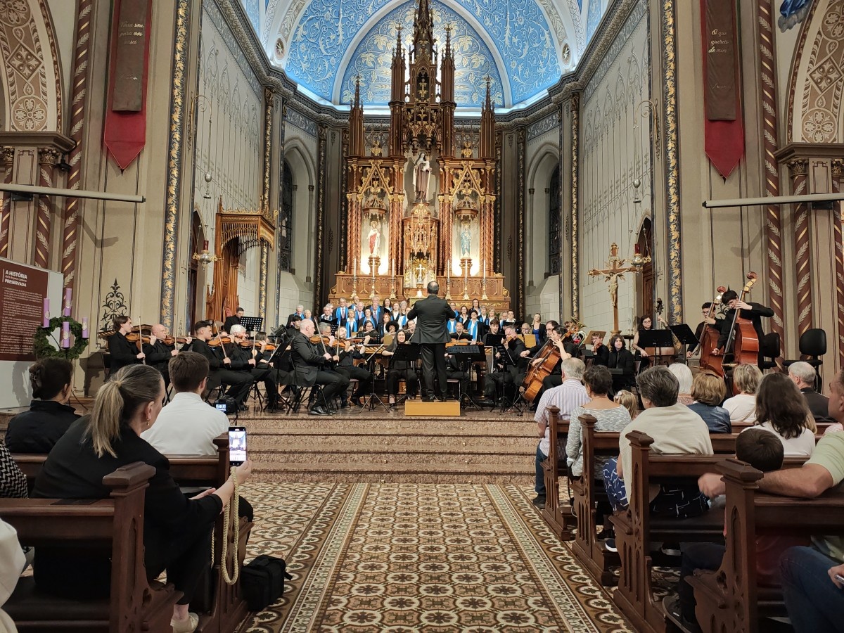 Concerto com a Orquestra Acadêmica da UCS e Coral Vívere do UCS Sênior abre a programação do Natal na Catedral